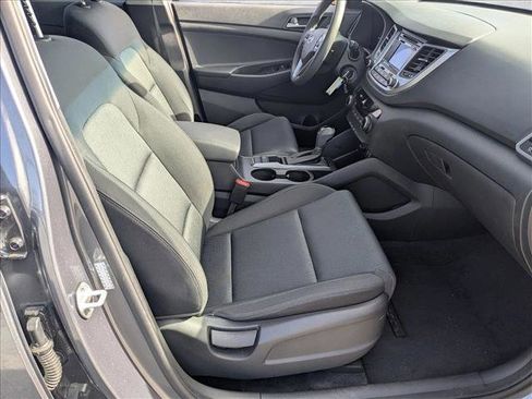 Used 2017 Hyundai Tucson SE image 20
