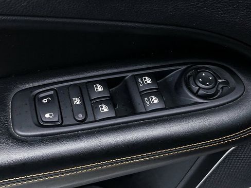 Used 2019 Jeep Compass Limited image 17