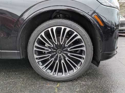 Used 2025 Lincoln Aviator Black Label image 11