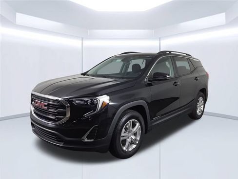 Used 2019 GMC Terrain SLE w/ Driver Convenience Package AWD/4WD image 2