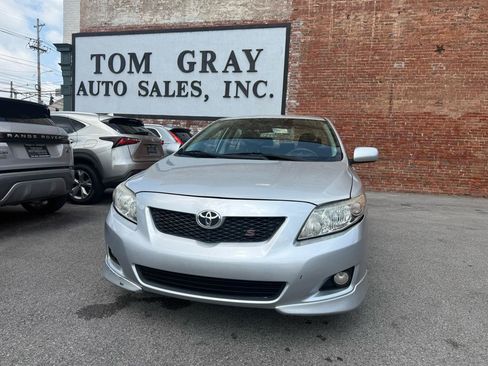 Used 2009 Toyota Corolla FWD image 1