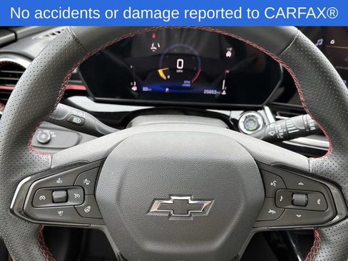 Used 2025 Chevrolet Trax RS w/ Driver Confidence Package FWD image 21