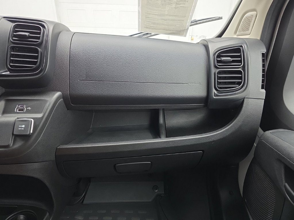 Used 2025 RAM ProMaster 2500 w/ U-Haul Equipment Group FWD image 36