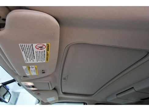 Used 2010 Lincoln Navigator L 2WD image 25