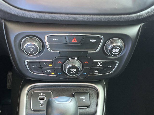 Used 2020 Jeep Compass Latitude FWD image 31