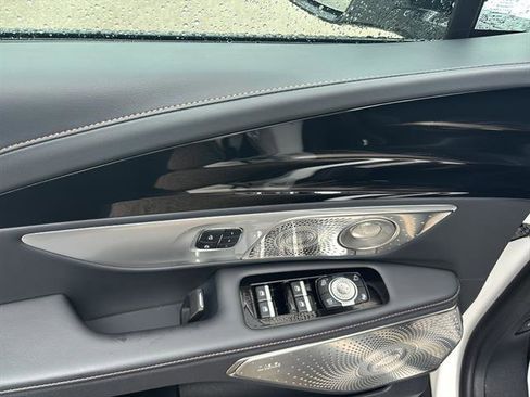 Used 2025 Lincoln Nautilus Reserve image 14