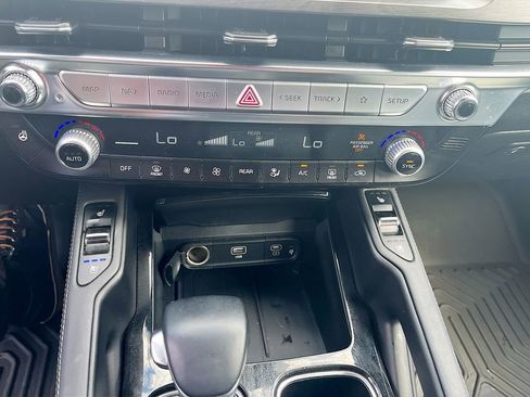 Used 2023 Kia Telluride SX Prestige X-Pro AWD/4WD image 21
