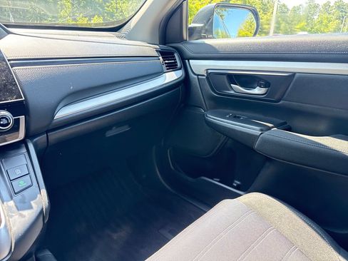 Certified 2020 Honda CR-V LX image 18