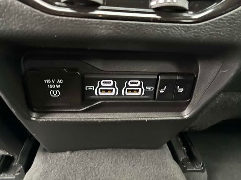 Certified 2023 Jeep Grand Cherokee 4WD 4xe w/ Luxury Tech Group II image 15