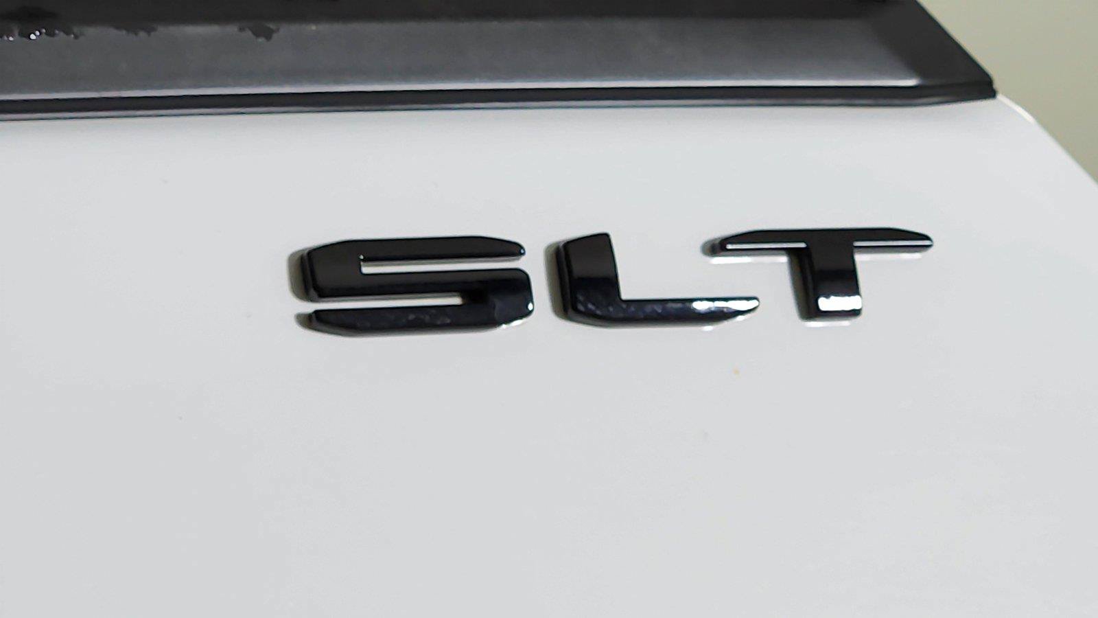 Used 2024 GMC Terrain SLT AWD/4WD image 25