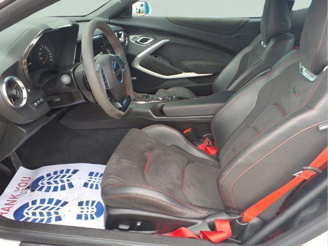 Used 2022 Chevrolet Camaro ZL1 RWD image 16