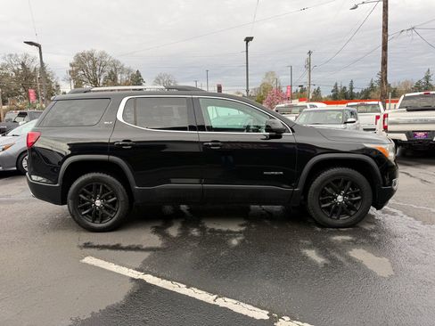 Used 2019 GMC Acadia SLT image 11