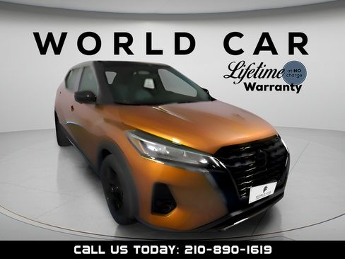 Used 2021 Nissan Kicks SR w/ SR Premium Package FWD image 1