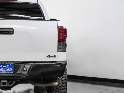 Used 2010 Toyota Tundra 4x4 CrewMax image 49