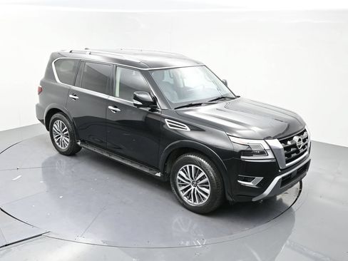 Used 2024 Nissan Armada SL w/ Captain's Chairs Package RWD image 18