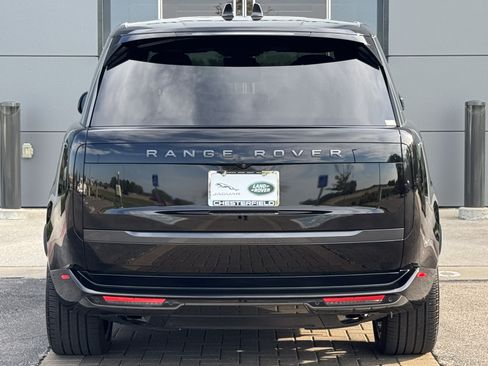 Certified 2025 Land Rover Range Rover Long Wheelbase SE AWD/4WD image 7