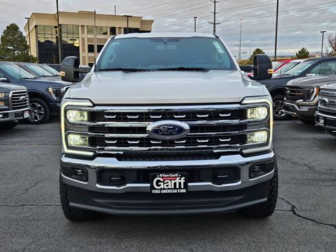 Used 2025 Ford F350 Lariat image 12