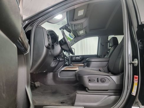 Used 2020 Chevrolet Silverado 1500 RST AWD/4WD image 9