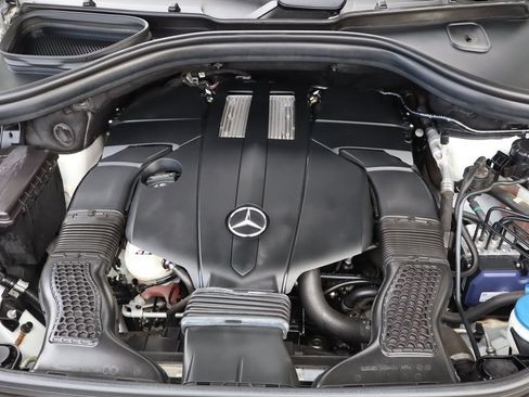 Used 2015 Mercedes-Benz ML 400 4MATIC image 38