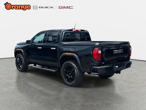 New 2026 GMC Canyon Denali w/ LPO, Denali Black Edition AWD/4WD image 5
