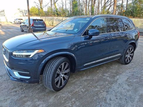 Used 2025 Volvo XC90 B6 Ultra w/ Protection Package Premier AWD/4WD image 10