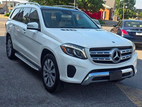 Used 2019 Mercedes-Benz GLS 450 4MATIC image 3