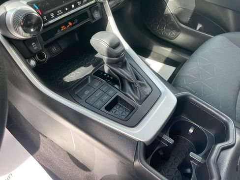 Used 2025 Toyota RAV4 XLE AWD/4WD image 25