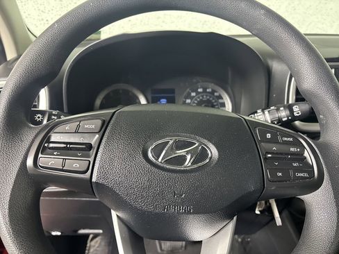 Used 2021 Hyundai Venue SE w/ Cargo Package image 12