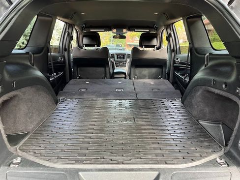 Used 2018 Jeep Grand Cherokee Laredo image 48