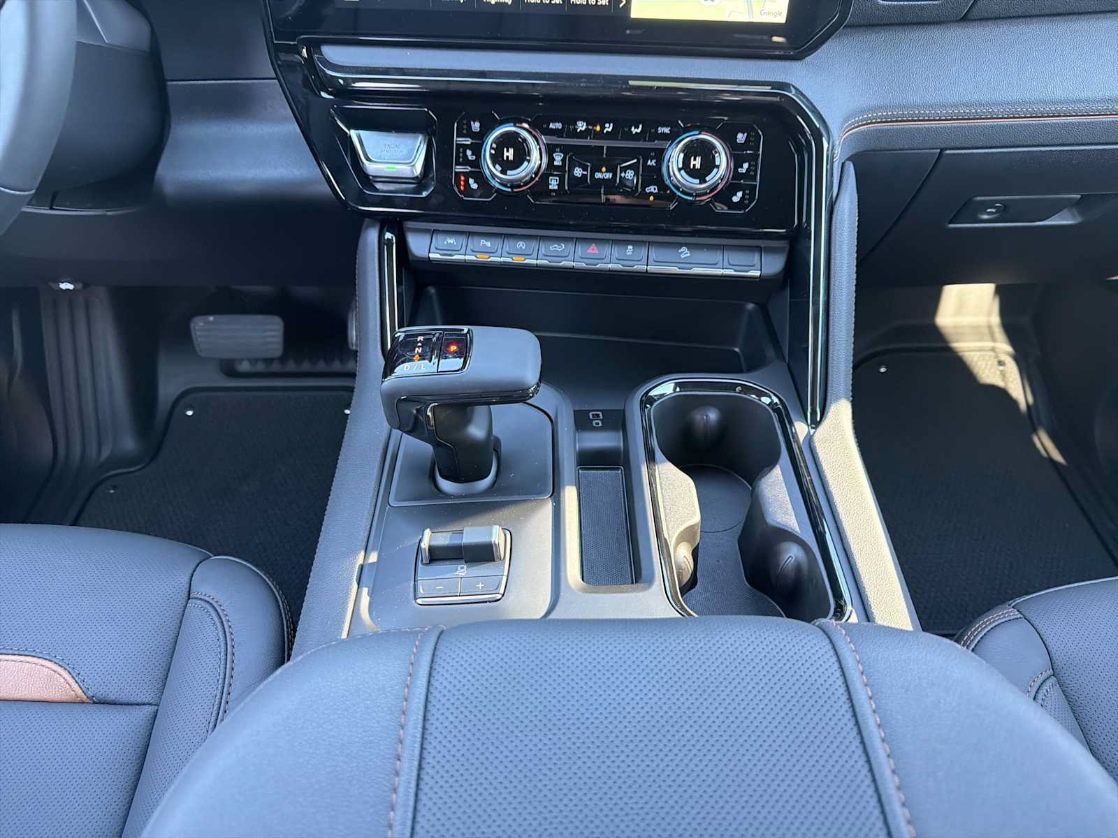 New 2026 GMC Sierra 1500 AT4 w/ AT4 Premium Package AWD/4WD image 4