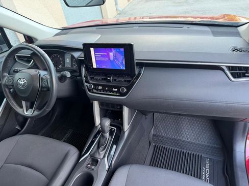 Used 2024 Toyota Corolla Cross LE image 21
