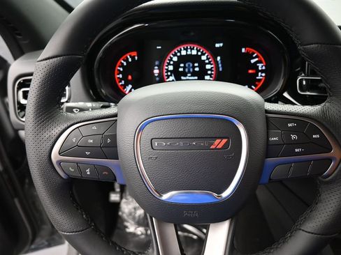 Used 2024 Dodge Durango SXT w/ 3rd Row Seating Group image 15
