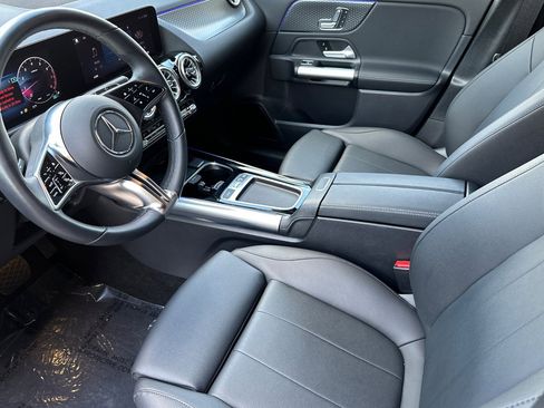 Certified 2025 Mercedes-Benz GLA 250 image 10