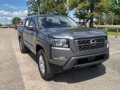 Used 2023 Nissan Frontier SV w/ SV Convenience Package
