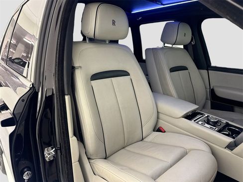 Used 2019 Rolls-Royce Cullinan image 31