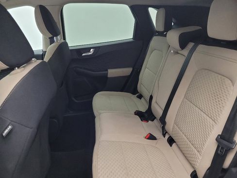 Used 2020 Ford Escape SE FWD image 18