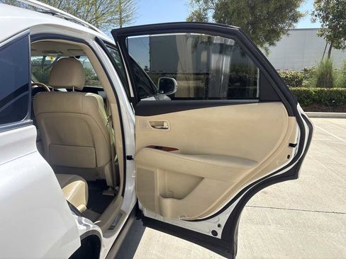 Used 2011 Lexus RX 350 2WD w/ Premium Pkg image 14