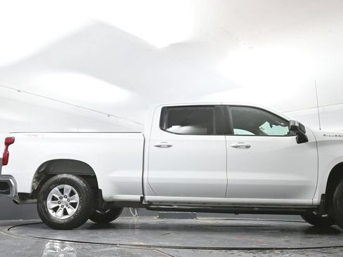 Used 2025 Chevrolet Silverado 1500 LT w/ Work Truck Package AWD/4WD image 25