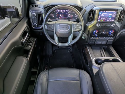 Used 2023 GMC Sierra 2500 Denali w/ Denali Ultimate Package AWD/4WD image 17