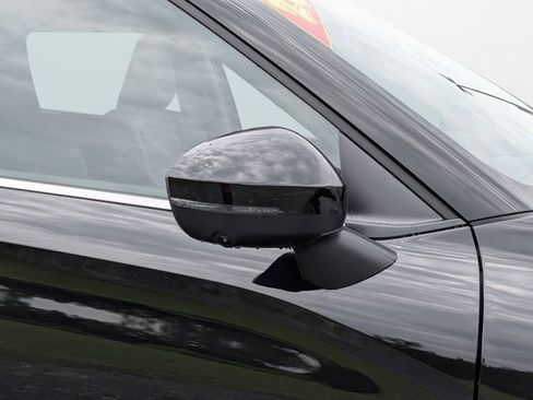 New 2026 Mitsubishi Outlander SE FWD image 11