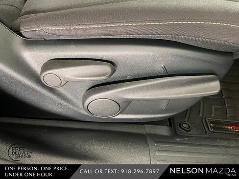 Used 2017 Jeep Cherokee Latitude w/ Safety/Convenience Group image 44