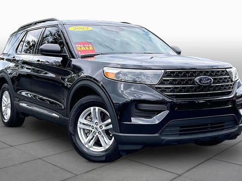 Used 2023 Ford Explorer XLT RWD image 5