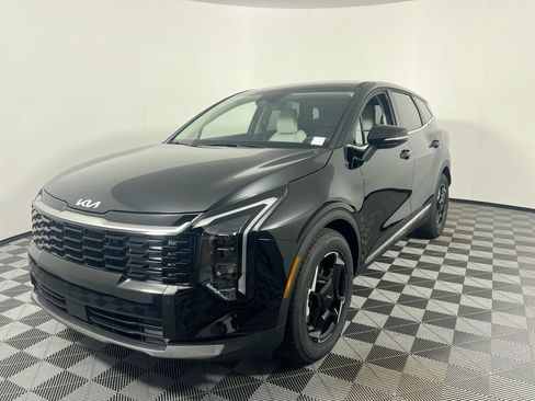 New 2026 Kia Sportage EX FWD image 9