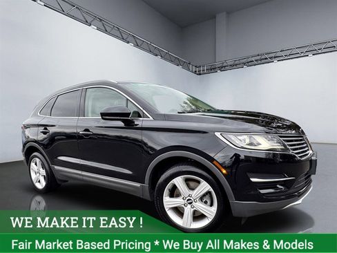Used 2017 Lincoln MKC Premiere image 1