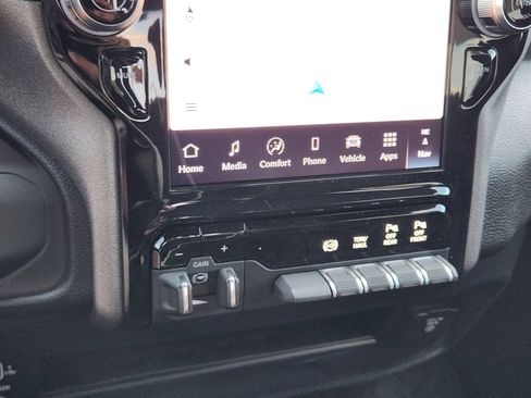 New 2026 RAM 3500 Tradesman AWD/4WD image 18