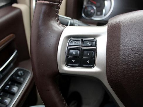 Used 2018 RAM 2500 Laramie w/ Convenience Group image 19