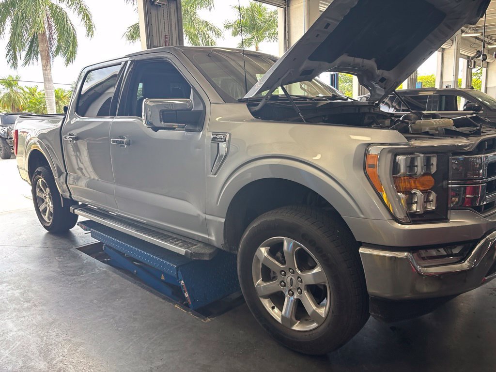 Used 2023 Ford F150 Lariat w/ Trailer Tow Package RWD image 1