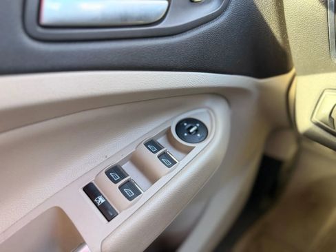 Used 2013 Ford C-MAX SE image 33