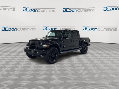 Used 2021 Jeep Gladiator Overland image 4