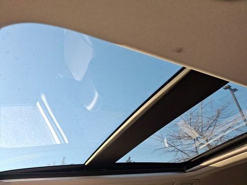 Certified 2023 Nissan Rogue SL w/ SL Premium Package image 18